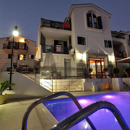 Vila Duric - Ex Hotel Duric Petrovac Екстериор снимка
