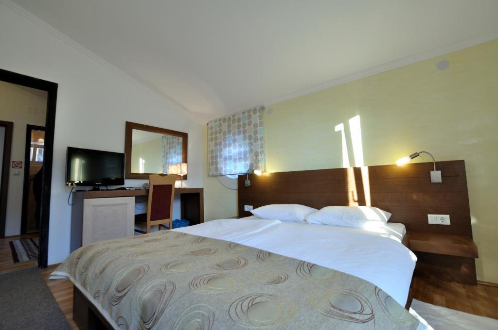 Vila Duric - Ex Hotel Duric Petrovac Стая снимка
