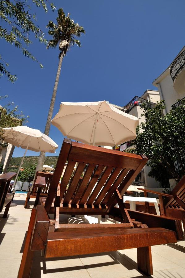 Vila Duric - Ex Hotel Duric Petrovac Екстериор снимка